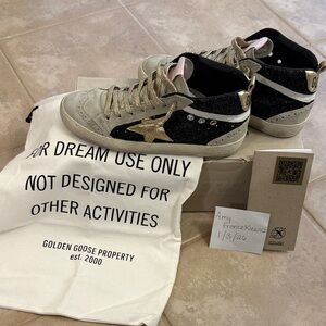 *SOLD* Golden Goose Women's Sneakers - Midstar, size 38